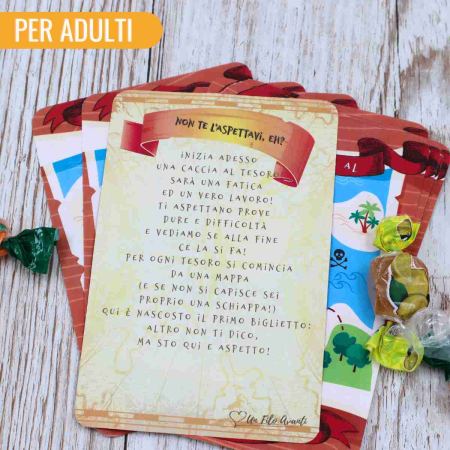 Carte per la caccia al tesoro già pronta per adulti