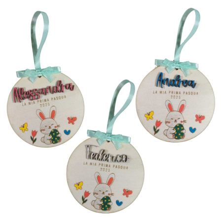 Decorazione in legno da appendere incisa a laser e dipinta a mano La mia prima Pasqua